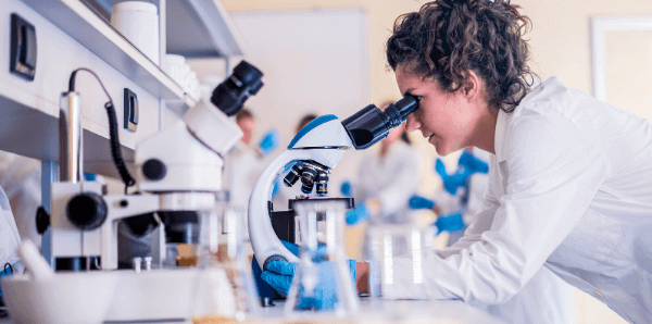 lab technician analysing allergy test samples